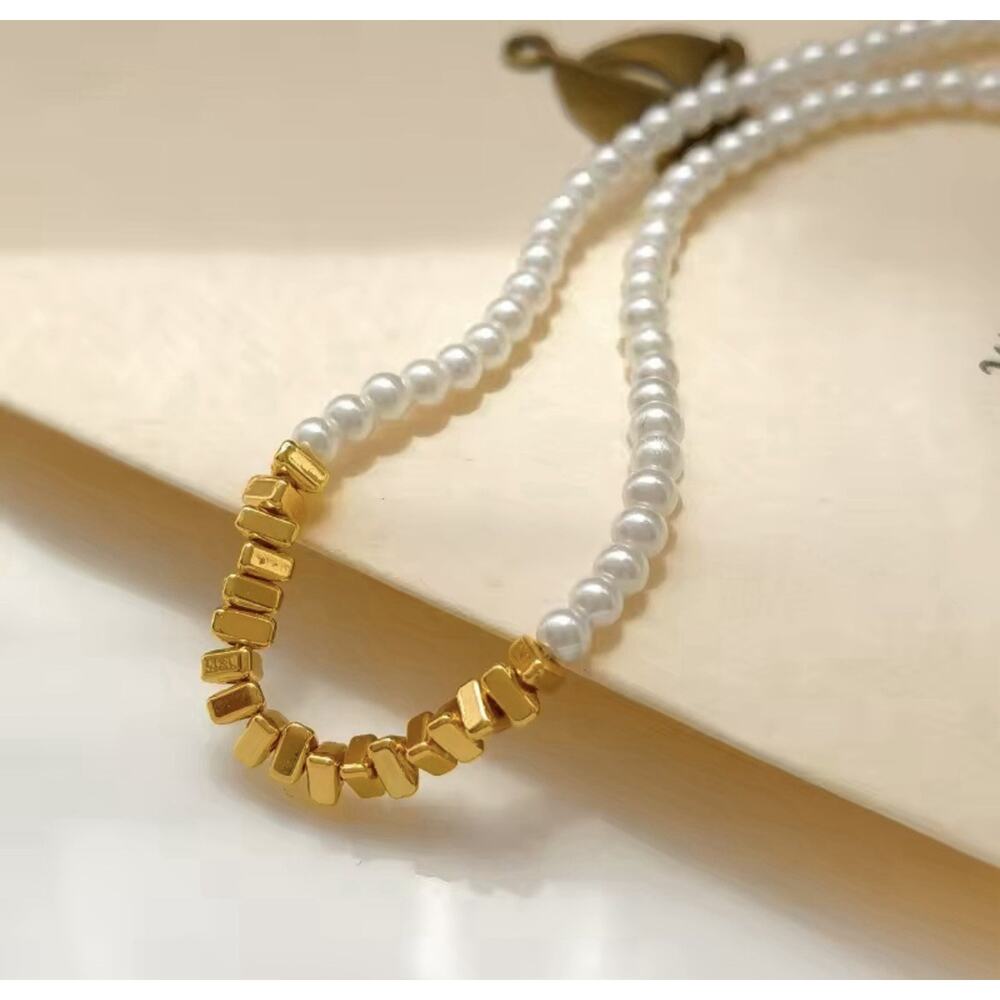 Anthropologie Pearl Necklace Nugget Gold Boho Chain Delicate Baroque Geometric - Picture 3 of 10